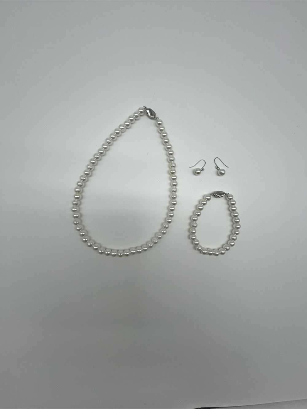 Classic Pearl Jewelry Set - White Pearls Necklace Bracelet Earrings